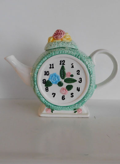 Ceramic Tea-Time Clock Teapot