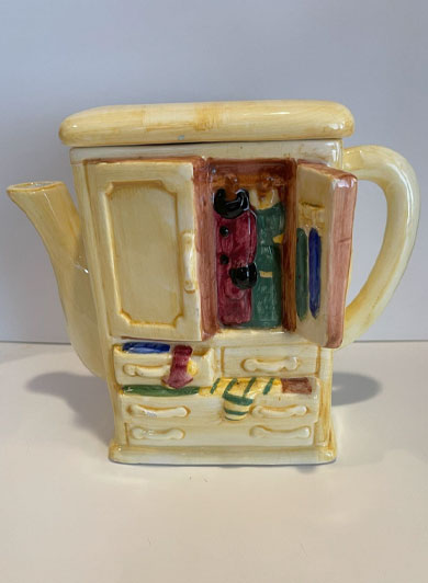 Wardrobe Teapot